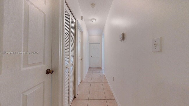 Building Photo - 12567 SW 121st Ave