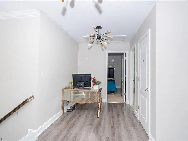 Building Photo - Lease to Own