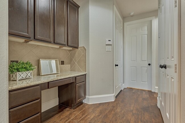 Building Photo - 118 Madeline Ln