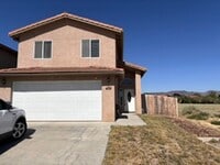 Building Photo - Charming 2-Story Home in a Convenient Tehachapi Location