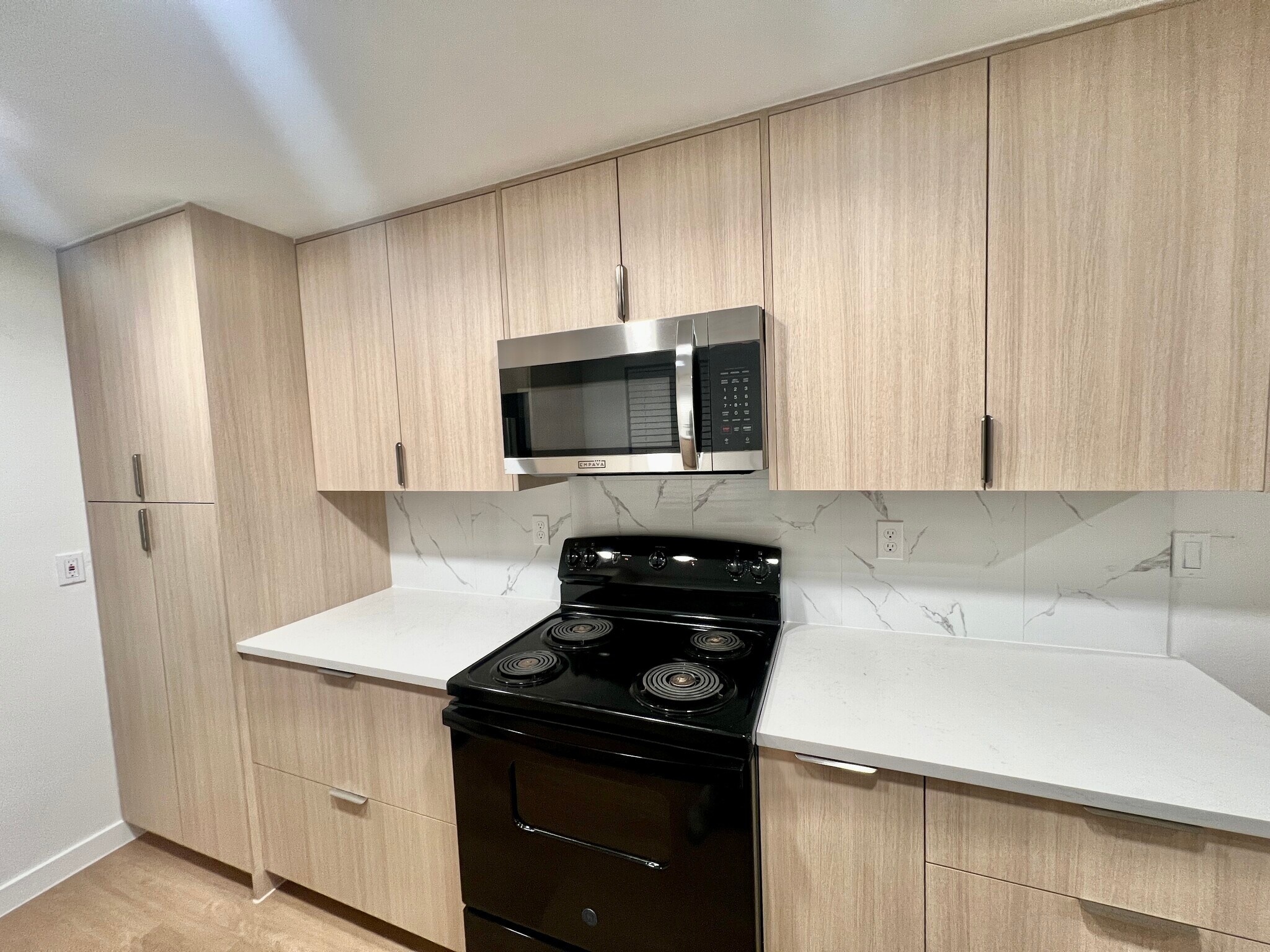 New Microwave - 6722 S Monroe St