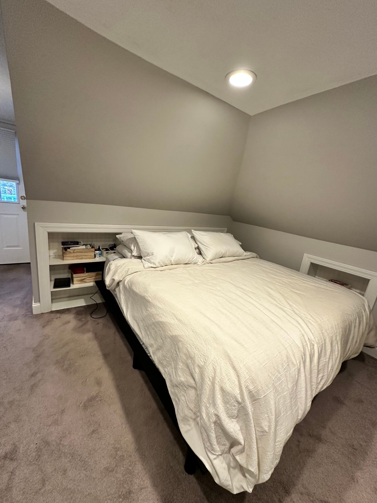 3rd floor bedroom or office - 26 Shillaber St