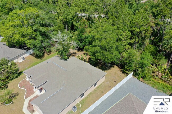 Building Photo - 96 Whispering Pine Dr