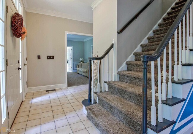 Building Photo - 208 Wysteria Ct