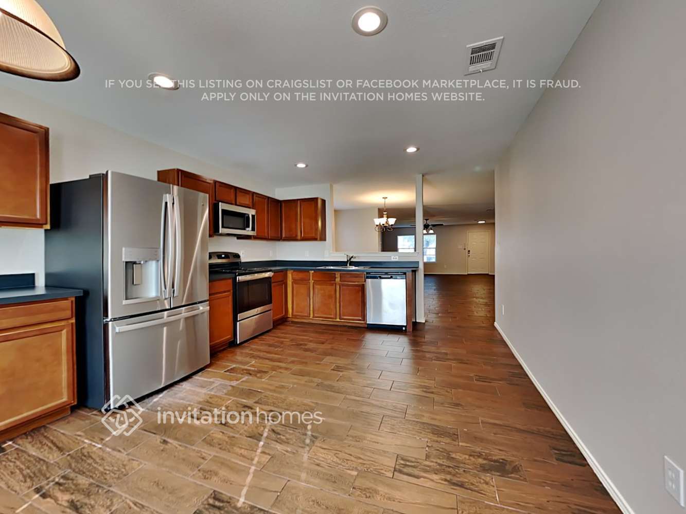 Building Photo - 802 Windflower Dr