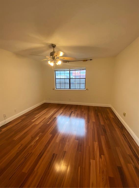 Building Photo - 2906 West Ave