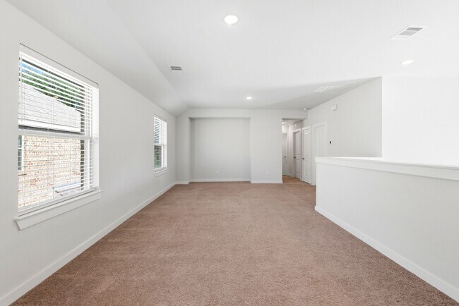 Building Photo - 8017 Whisper Grove Dr