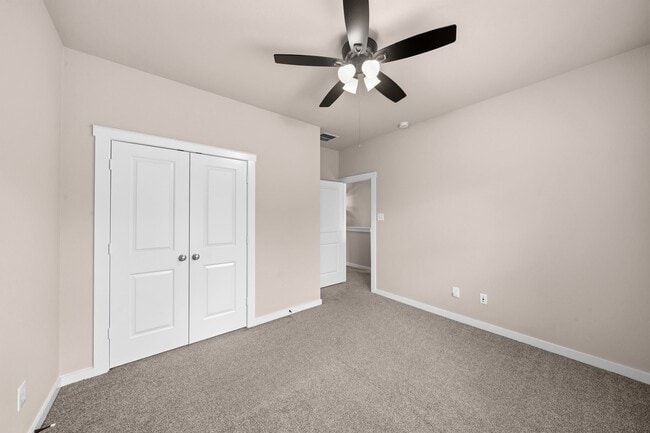 Building Photo - 17019 Seminole Ridge Dr