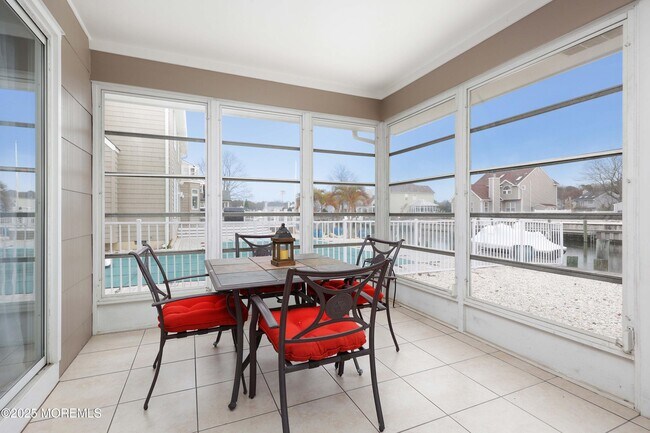 Building Photo - 41 Longpoint Dr