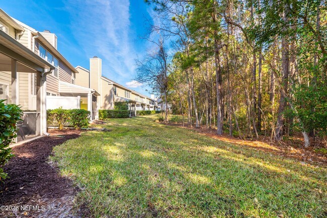 Building Photo - 3897 Lionheart Dr