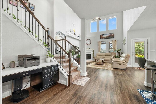 Building Photo - 15613 Cabrillo Way