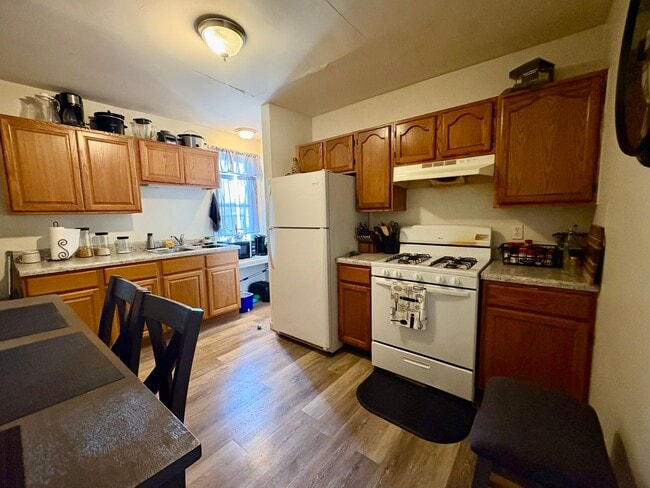 Building Photo - 134 Juniata St