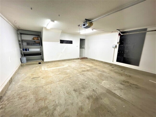 Building Photo - 11652 Belle Manor Dr