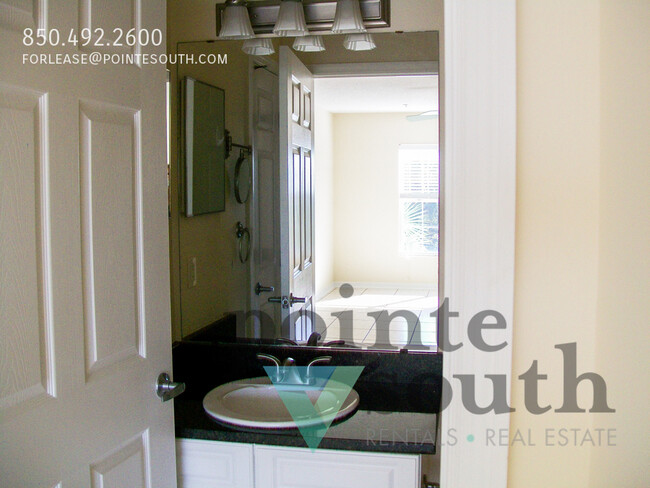 Building Photo - 4270 Calinda Ln