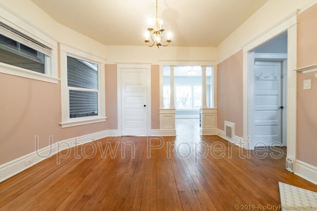 Building Photo - 616 NW 22nd Ave