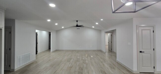 Building Photo - 3809 Buddy Owens Blvd