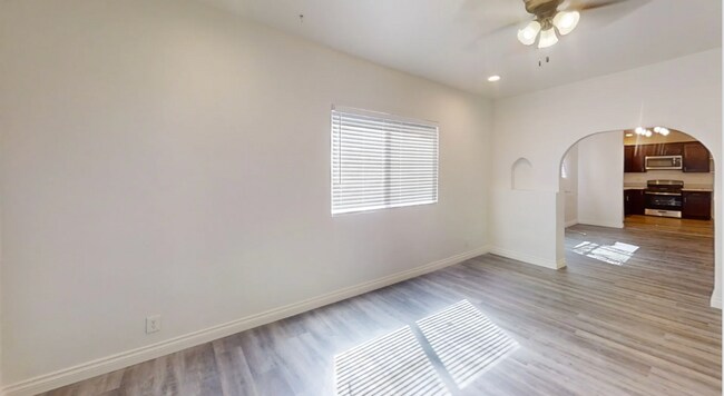 Building Photo - 663 W Sepulveda St