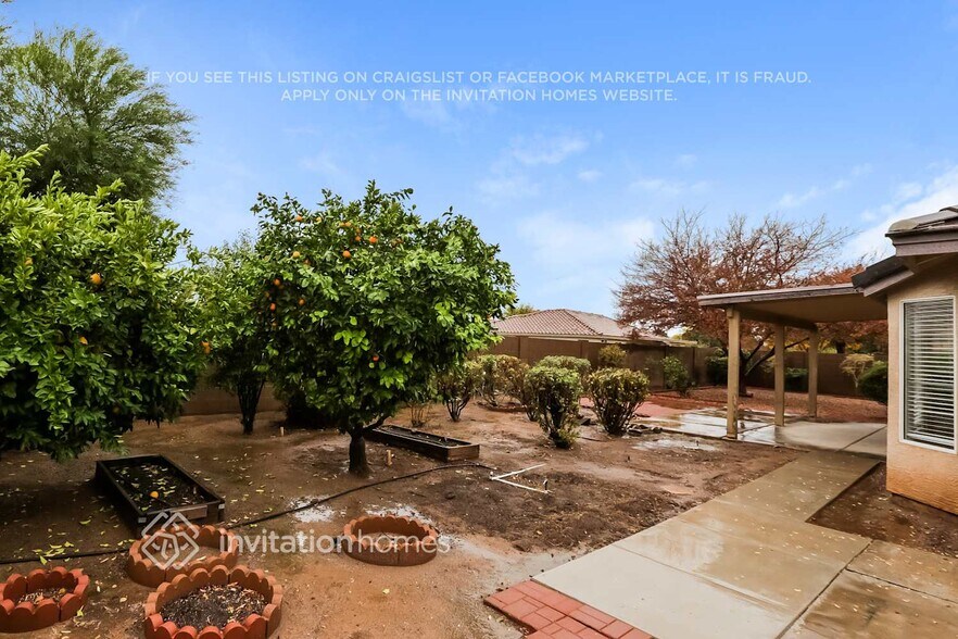 Building Photo - 2953 E Oakland Ct