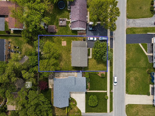 Building Photo - 254 Thornhurst Rd