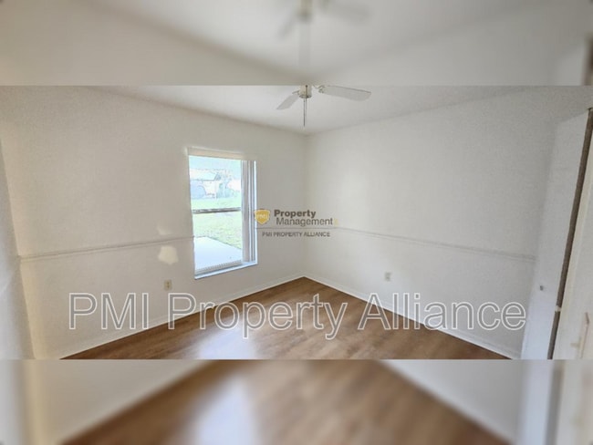 Building Photo - 16044 Worthington Blvd