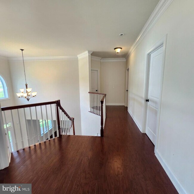 Building Photo - 6493 Fox Glove Ln