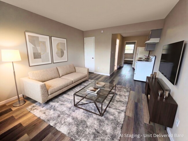 Building Photo - A comfortable 1 Bedroom with 1 Bathroom apartment in Anderson Avenue