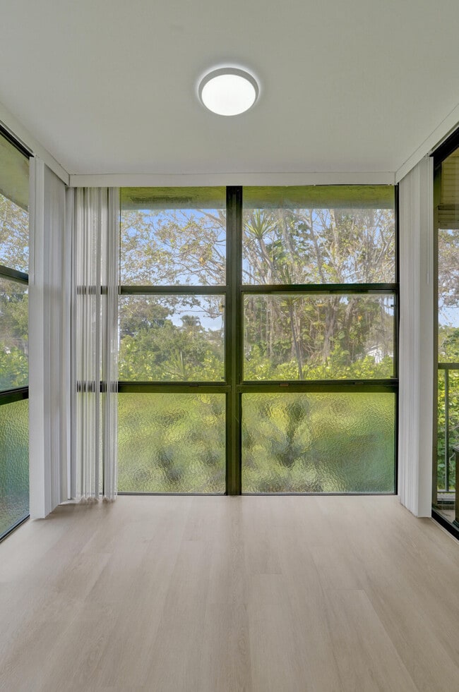 Building Photo - 1040 Homewood Blvd