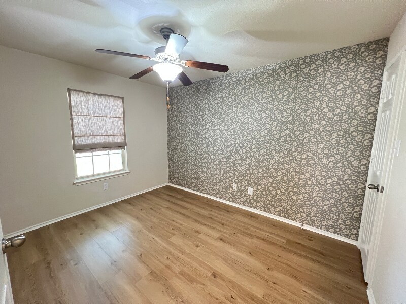 Building Photo - 500 Saddlehorn Way