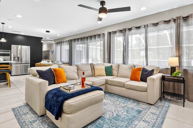 Building Photo - 318 S Burlingame Ave