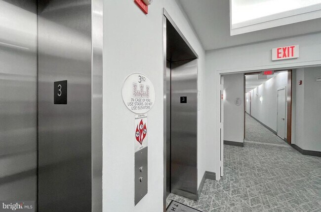 Building Photo - 2200 N Westmoreland St