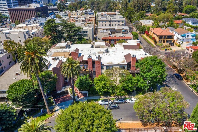 Building Photo - 12124 Goshen Ave