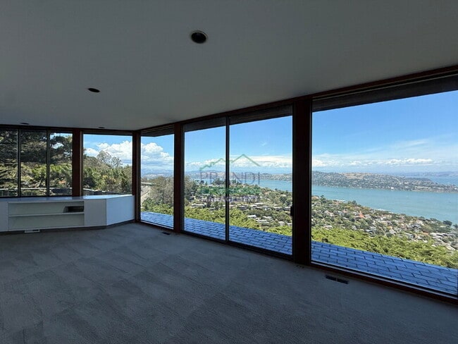 Building Photo - 509 Cloudview Trail