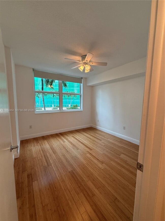 Building Photo - 31 SE 5th St