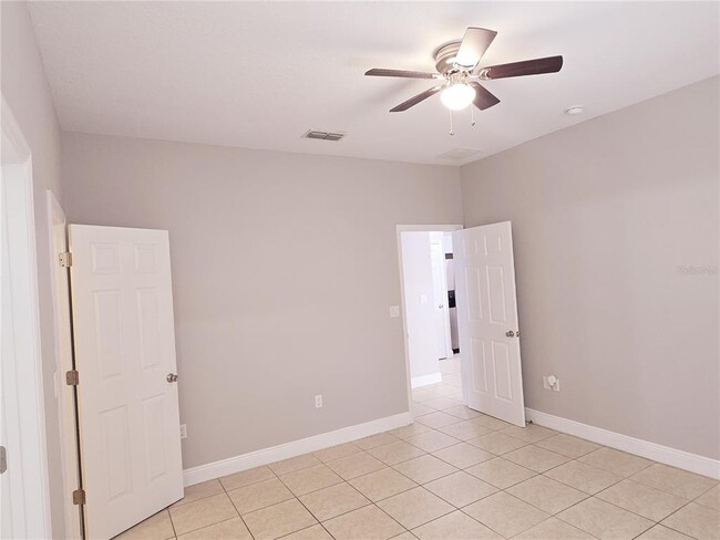 Building Photo - 1595 Cumin Dr