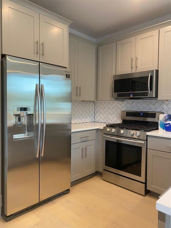 Building Photo - 6920 Bethune Ave