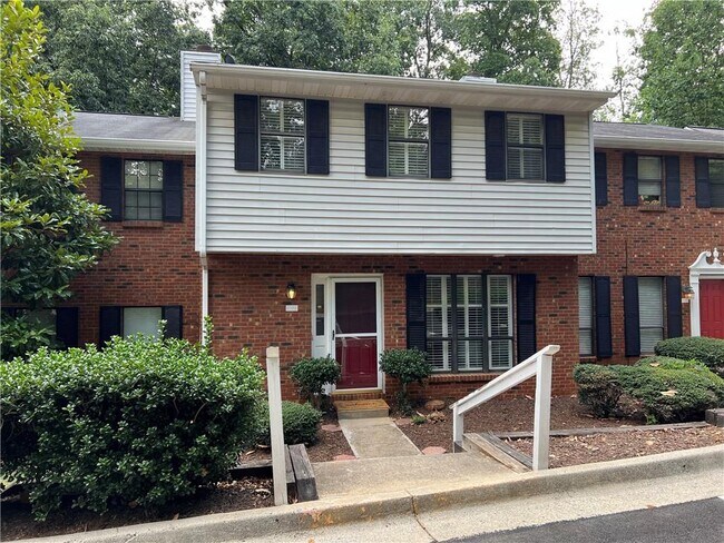 Building Photo - 2380 Newport Landing