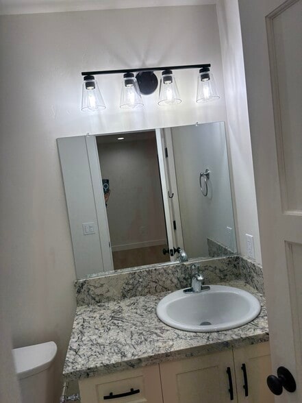 Master bath - 57 Palomar St
