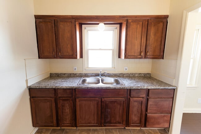 Building Photo - 808 Seward Ave