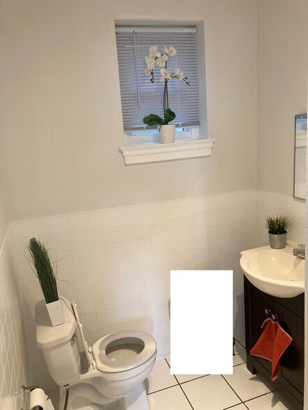 Bathroom - 44 Victory Ave