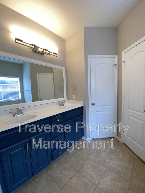 Building Photo - 7404 Gairlock Dr