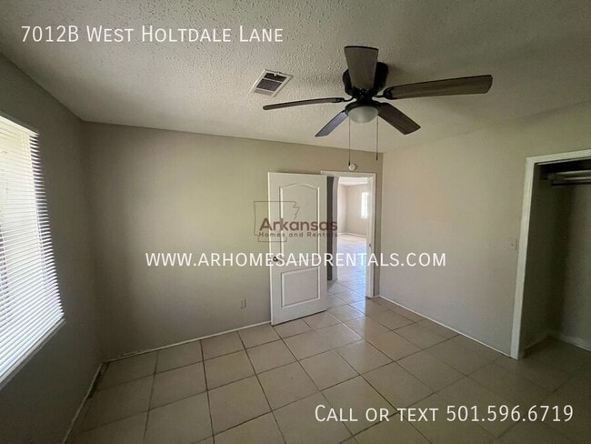 Building Photo - 7012 W Holtdale Ln