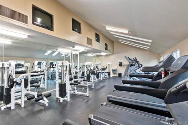 Building Photo - 8680 Via Mallorca