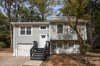 Building Photo - 9501 Fairway Ridge Rd