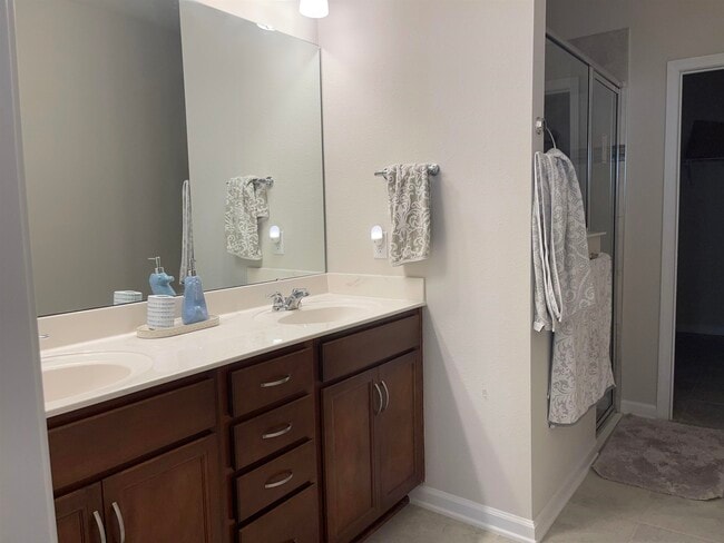 Building Photo - 166 Modesto Dr