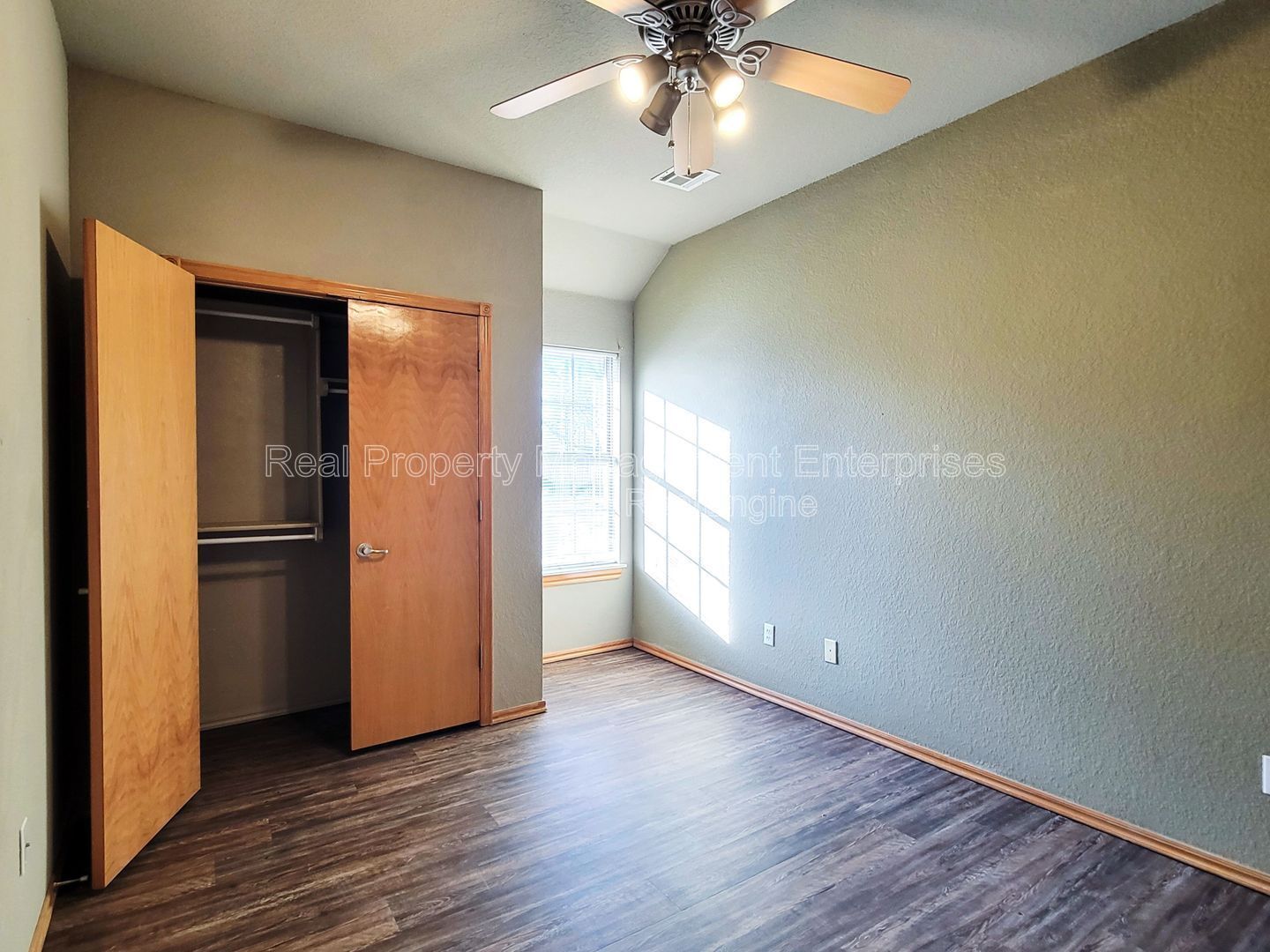Building Photo - 4701 Castle Bay Cove