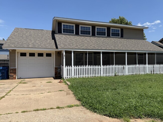 Primary Photo - 2208 Timbercrest Dr