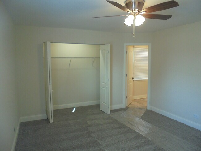 Building Photo - 1534 St Andrews Cir