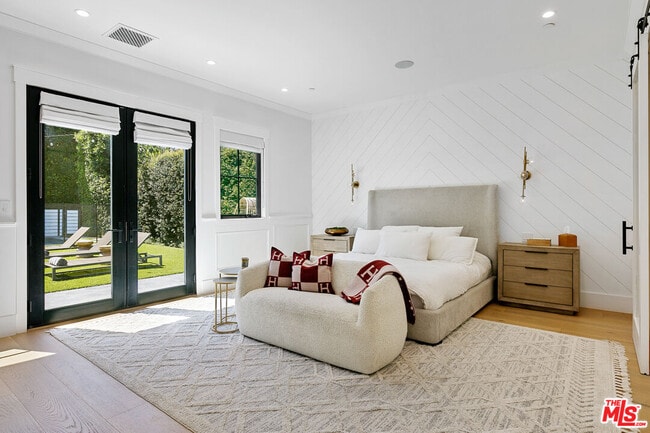 Building Photo - 5911 Beckford Ave