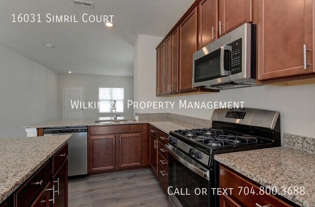Building Photo - 16031 Simril Ct