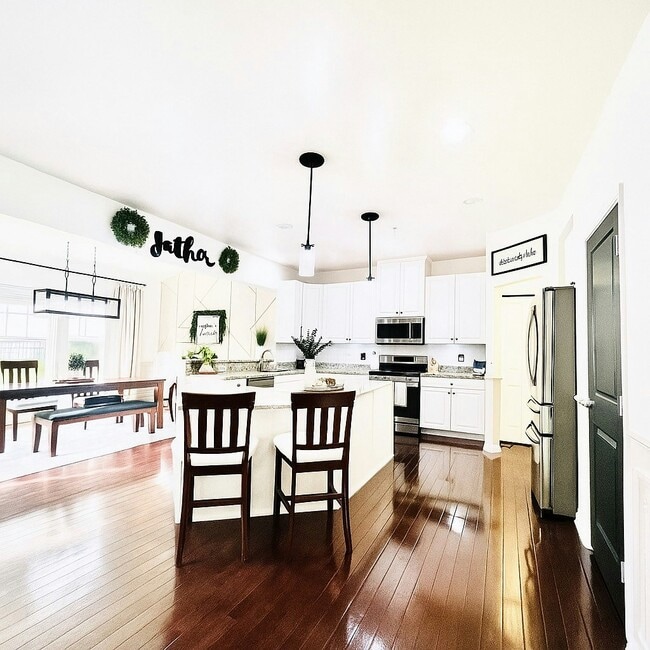 Building Photo - 2409 Glouster Pointe Dr